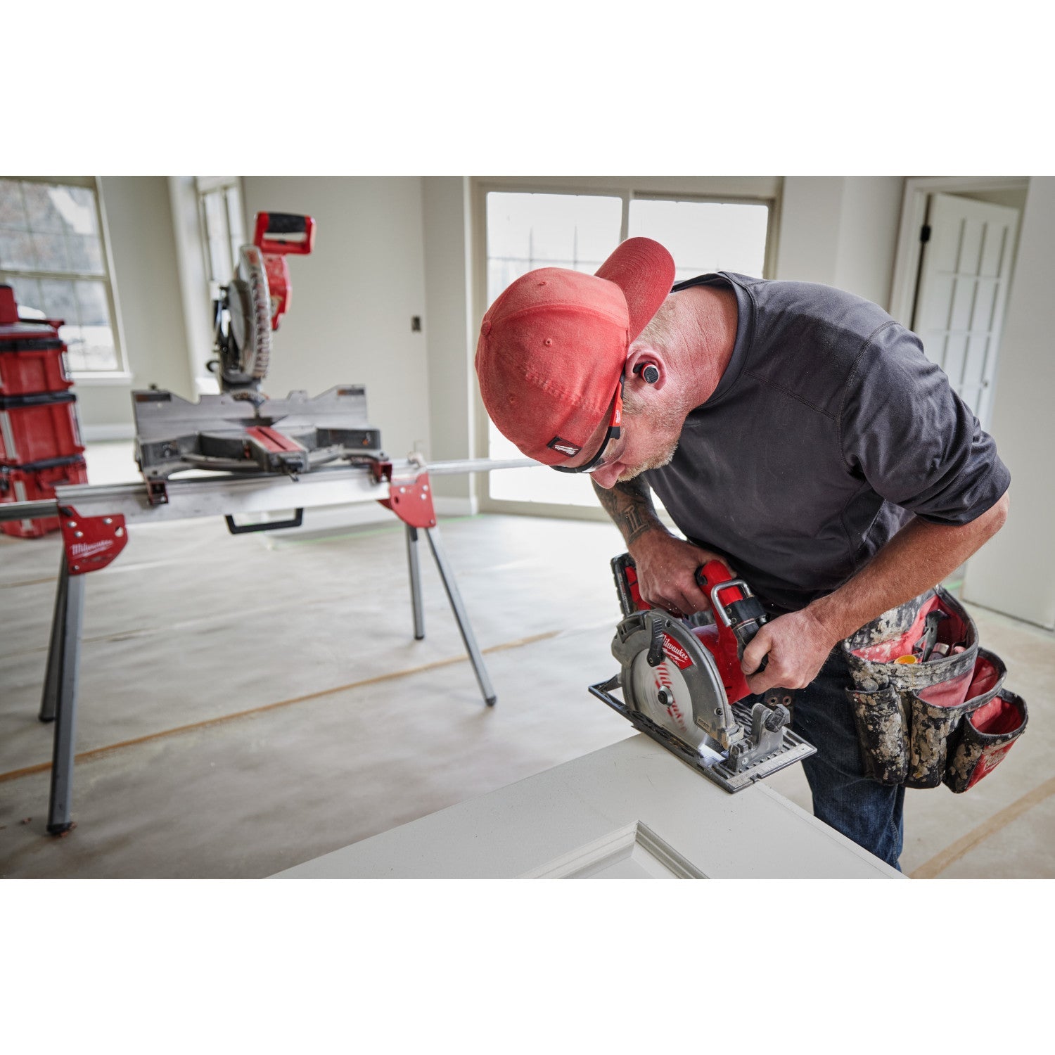 Milwaukee 2191-21 - Écouteurs de chantier Bluetooth® USB REDLITHIUM™