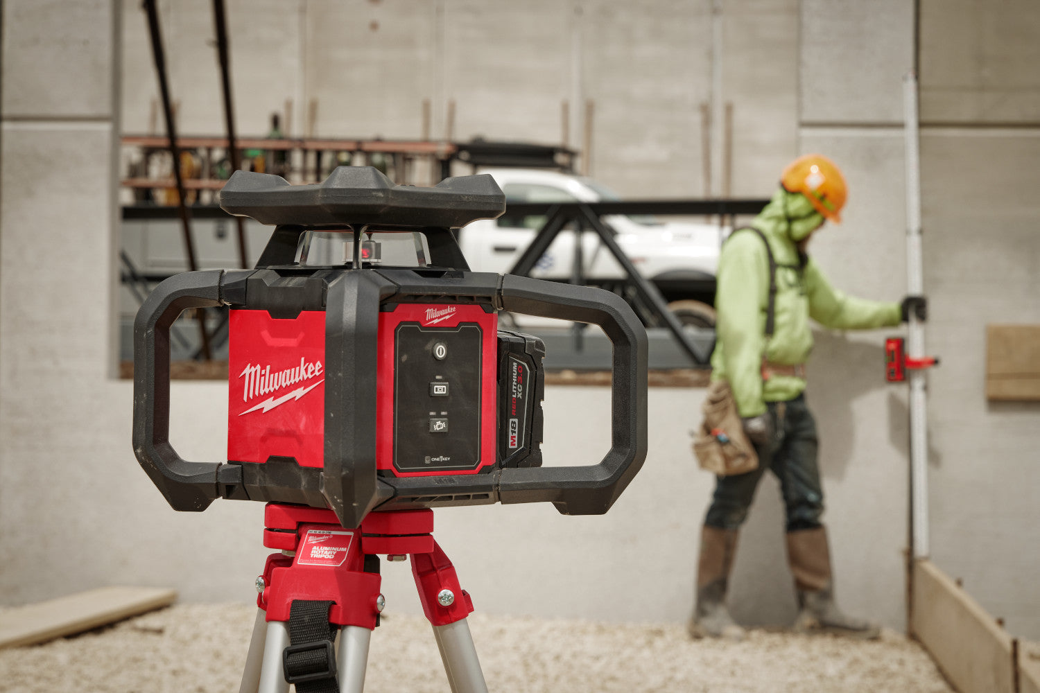 Milwaukee 3701-21T - M18™ Red Exterior Rotary Laser Level Kit w/ Receiver, Tripod, & Grade Rod