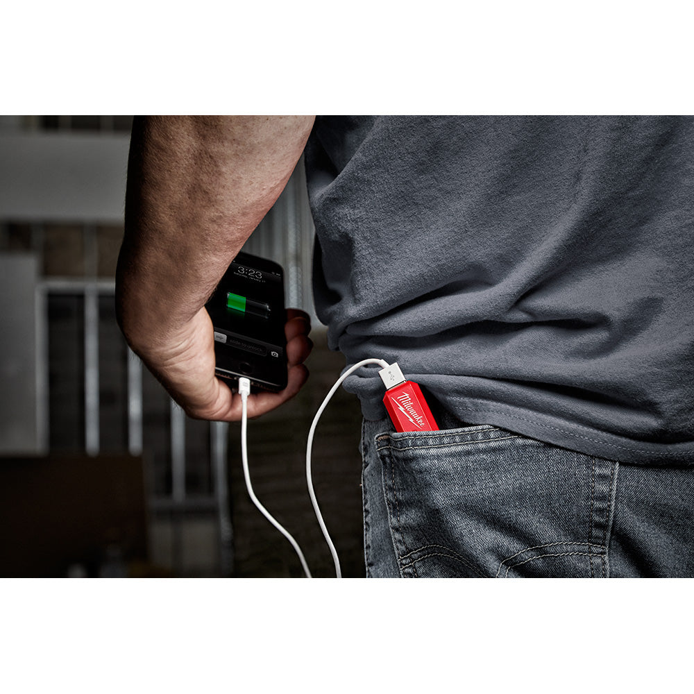 Milwaukee 48-59-2013 -  RedLithium USB Charger & Power Source Kit