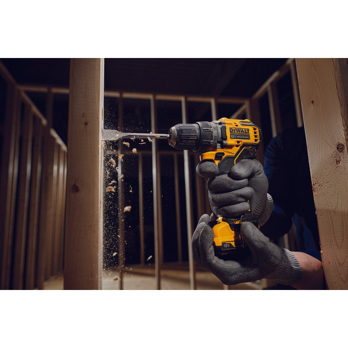 DEWALT DCD701F2 XTREME™ 12V MAX* BRUSHLESS 3/8 IN. CORDLESS DRILL/DRIVER KIT - wise-line-tools